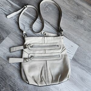 B. Makowsky Cream Leather Crossbody Bag Adjustable Strap